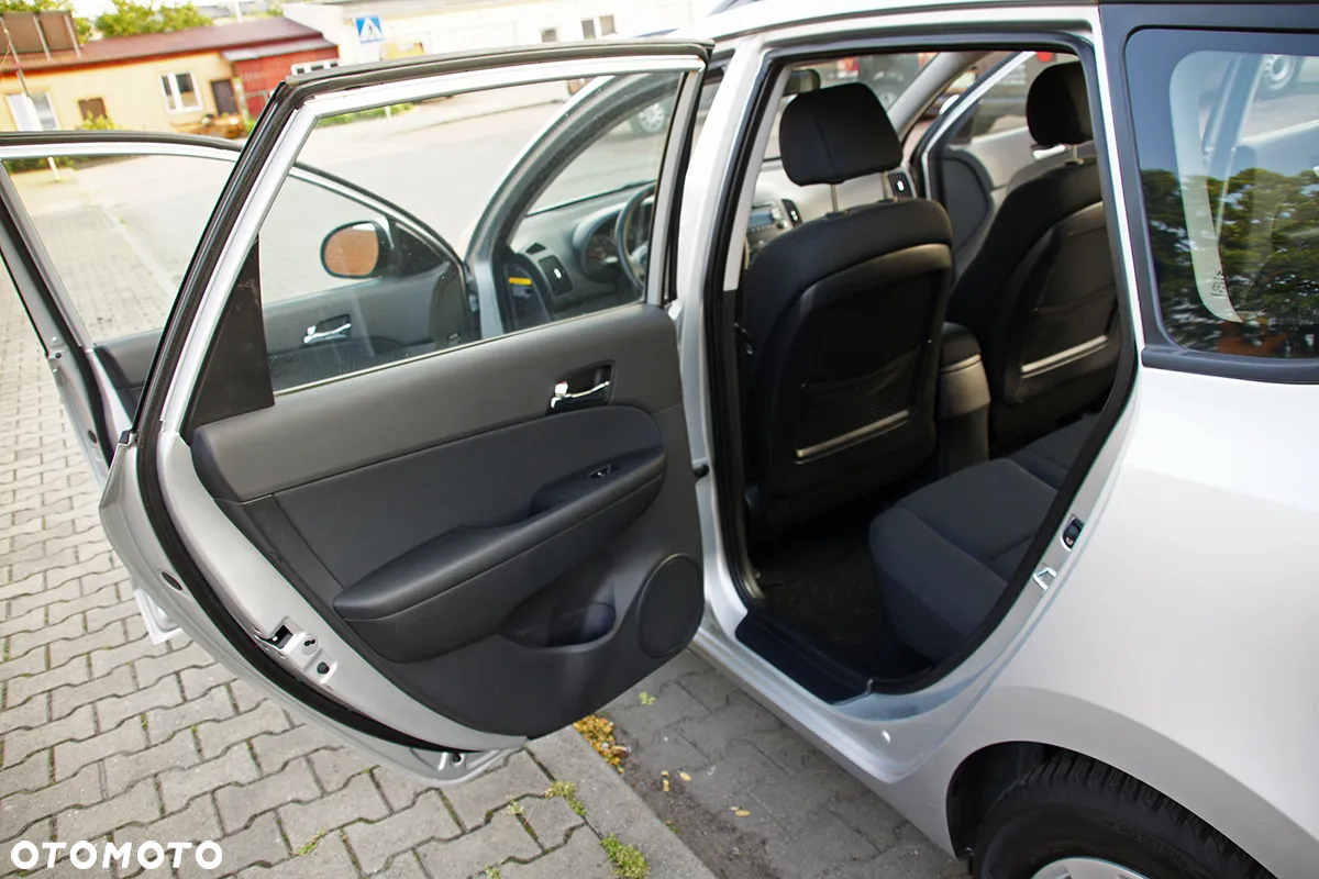 Hyundai i30 1.6 CRDi Premium - 15