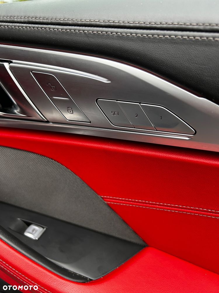 BMW Seria 8 - 11