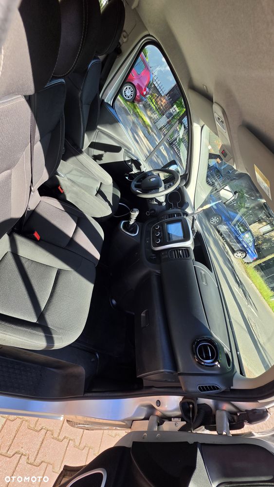Renault Trafic - 8
