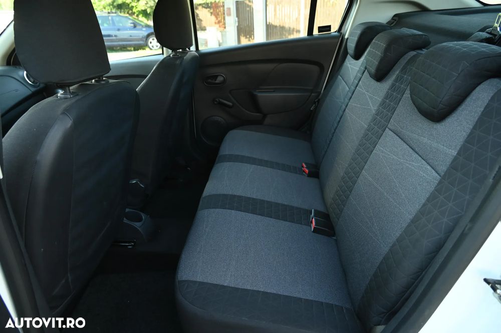 Dacia Logan 1.2 - 6