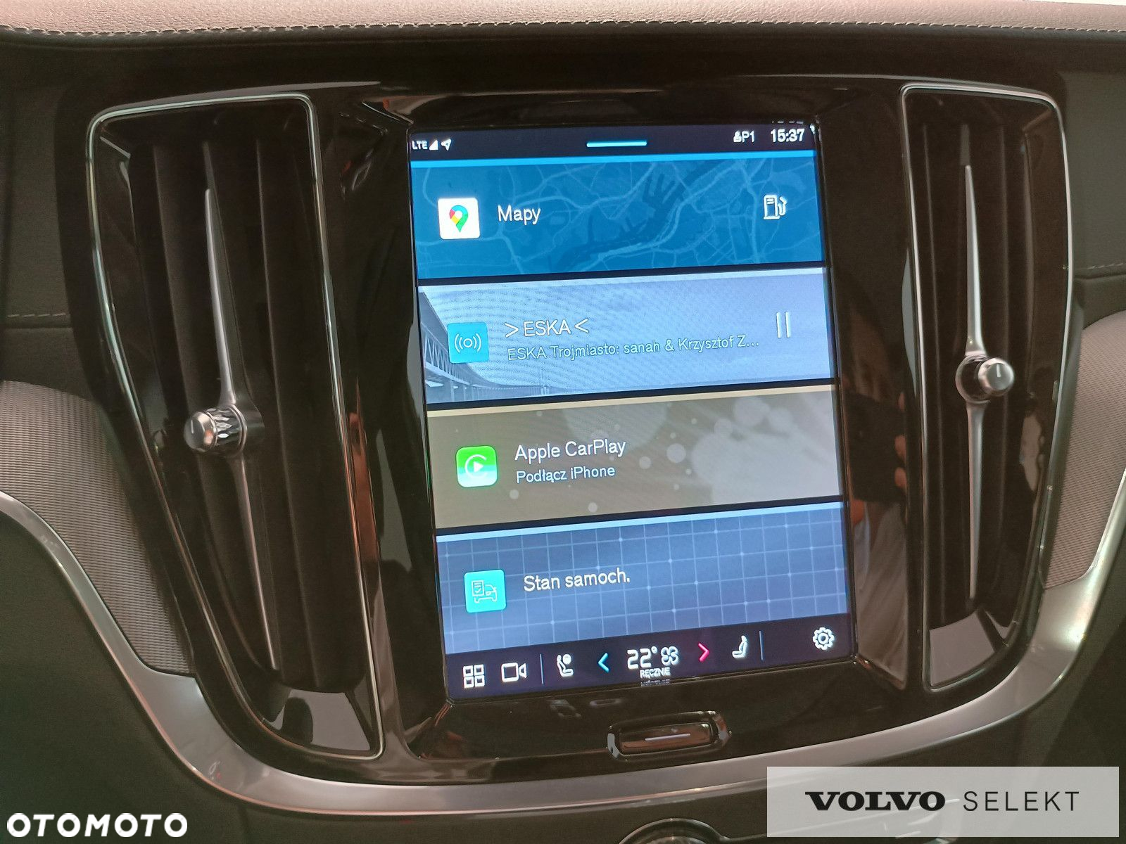Volvo V60 Cross Country - 16