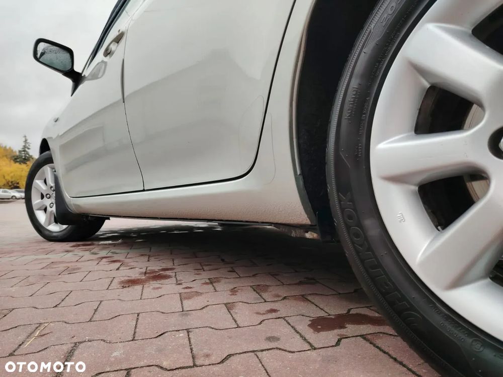 Toyota Auris - 4