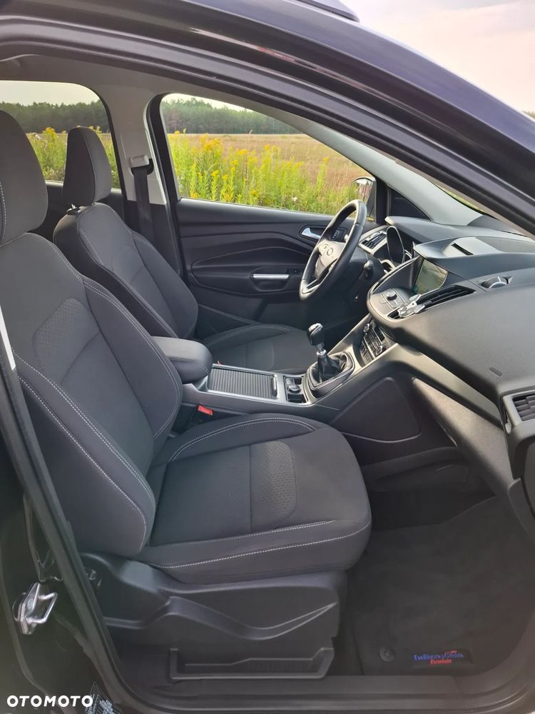 Ford Kuga - 32