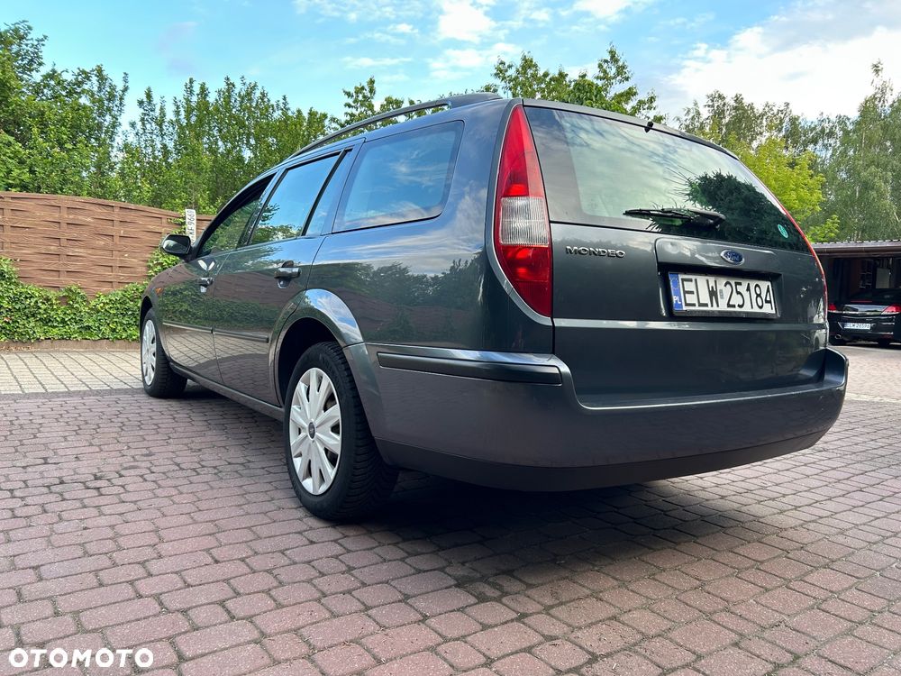 Ford Mondeo 2.0 Trend - 11