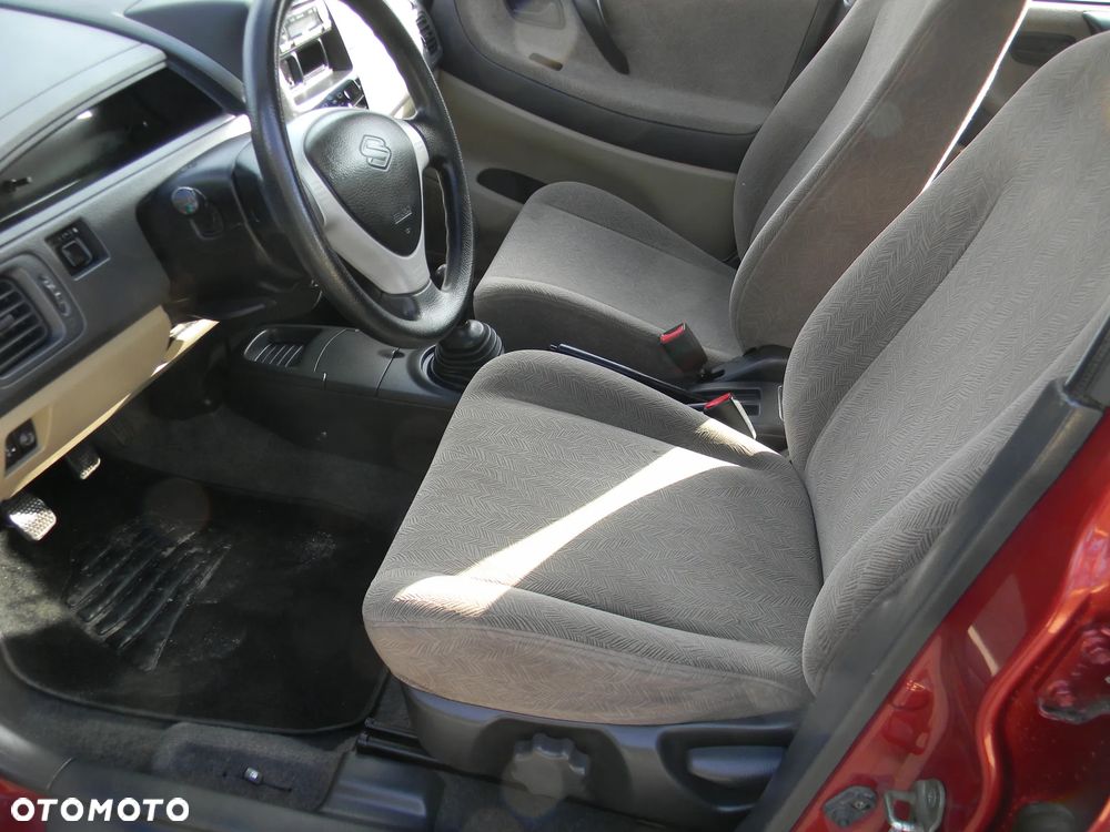 Suzuki Liana 1.6 - 22
