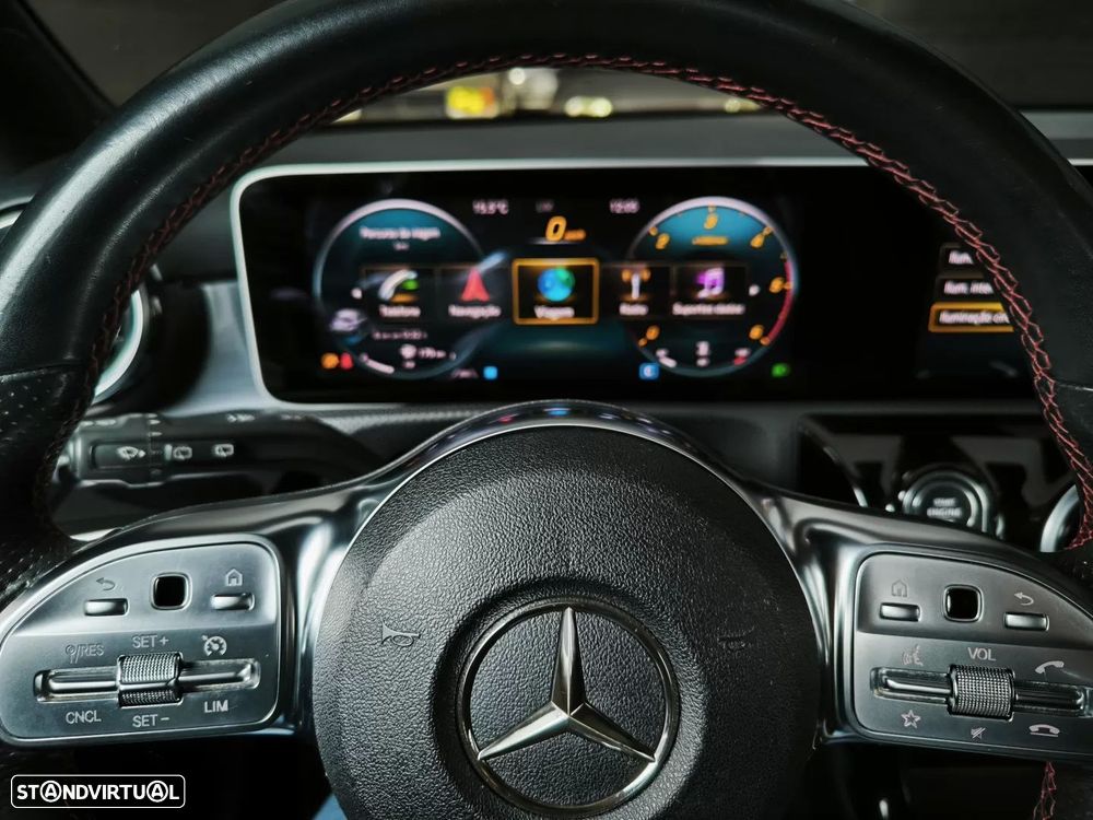 Mercedes-Benz A 180 d AMG Line - 33