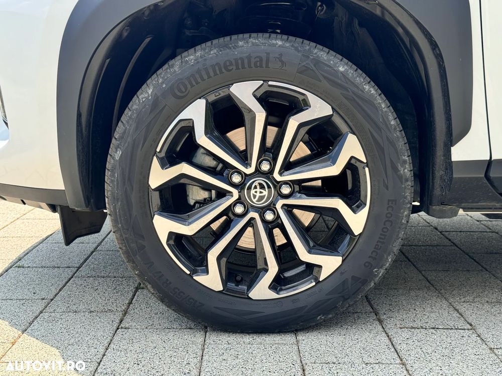 Toyota Yaris 1.5 VVT-i HSD Dynamic Bi-tone - 29