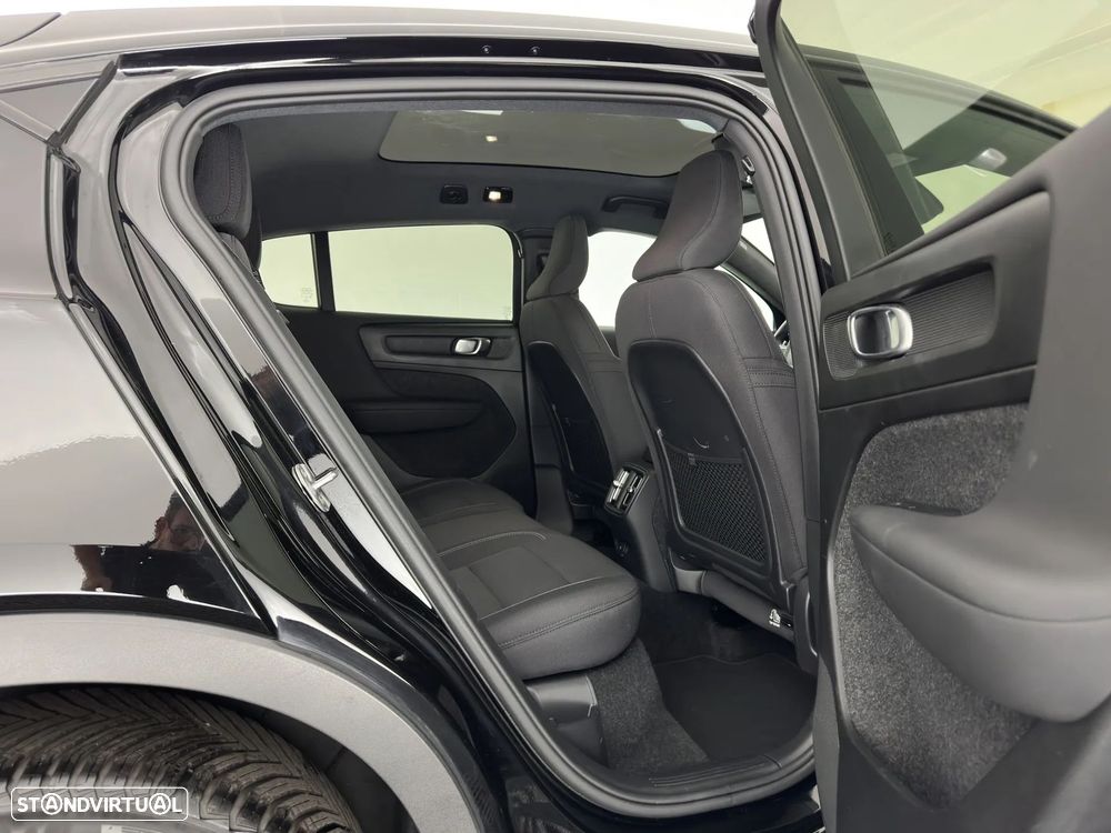 Volvo C40 Recharge 69 kWh Single Motor RWD Core — fotografia 12