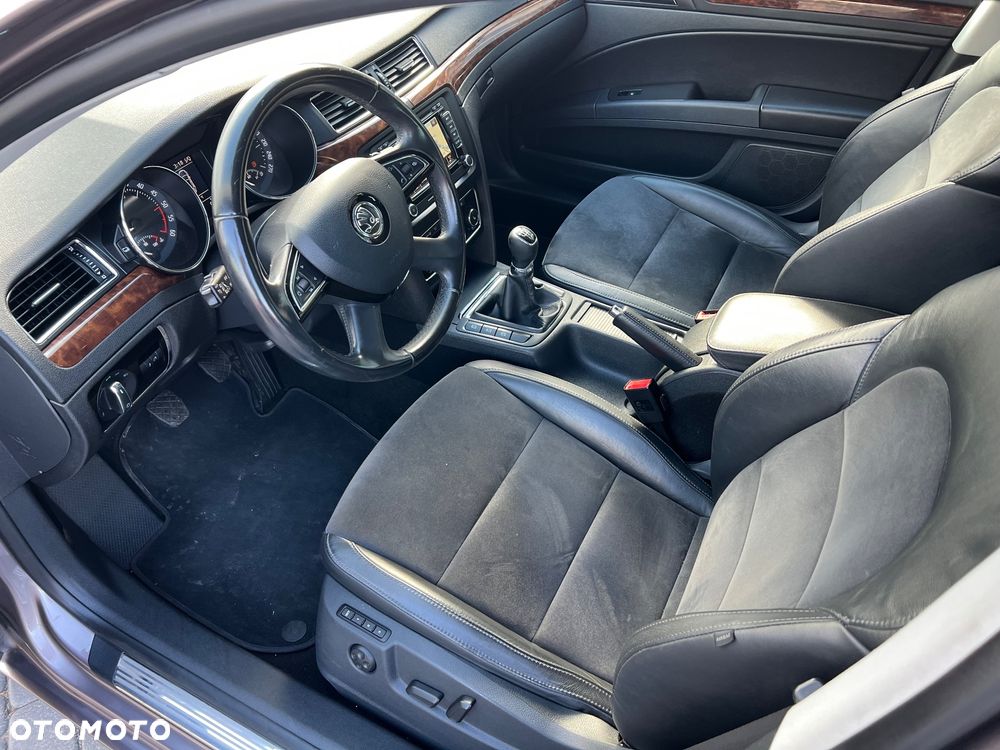 Skoda Superb 1.6 TDI Active Greenline - 13