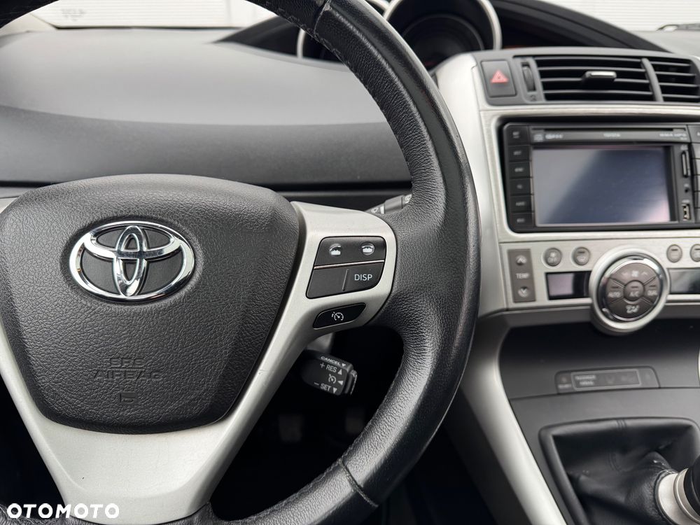 Toyota Verso 2.0 D-4D - 14