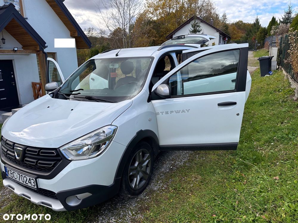 Dacia Lodgy 1.6 SCe Stepway S&S - 9
