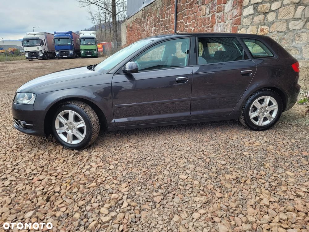 Audi A3 Sportback 1.4 TFSI Ambiente - 5