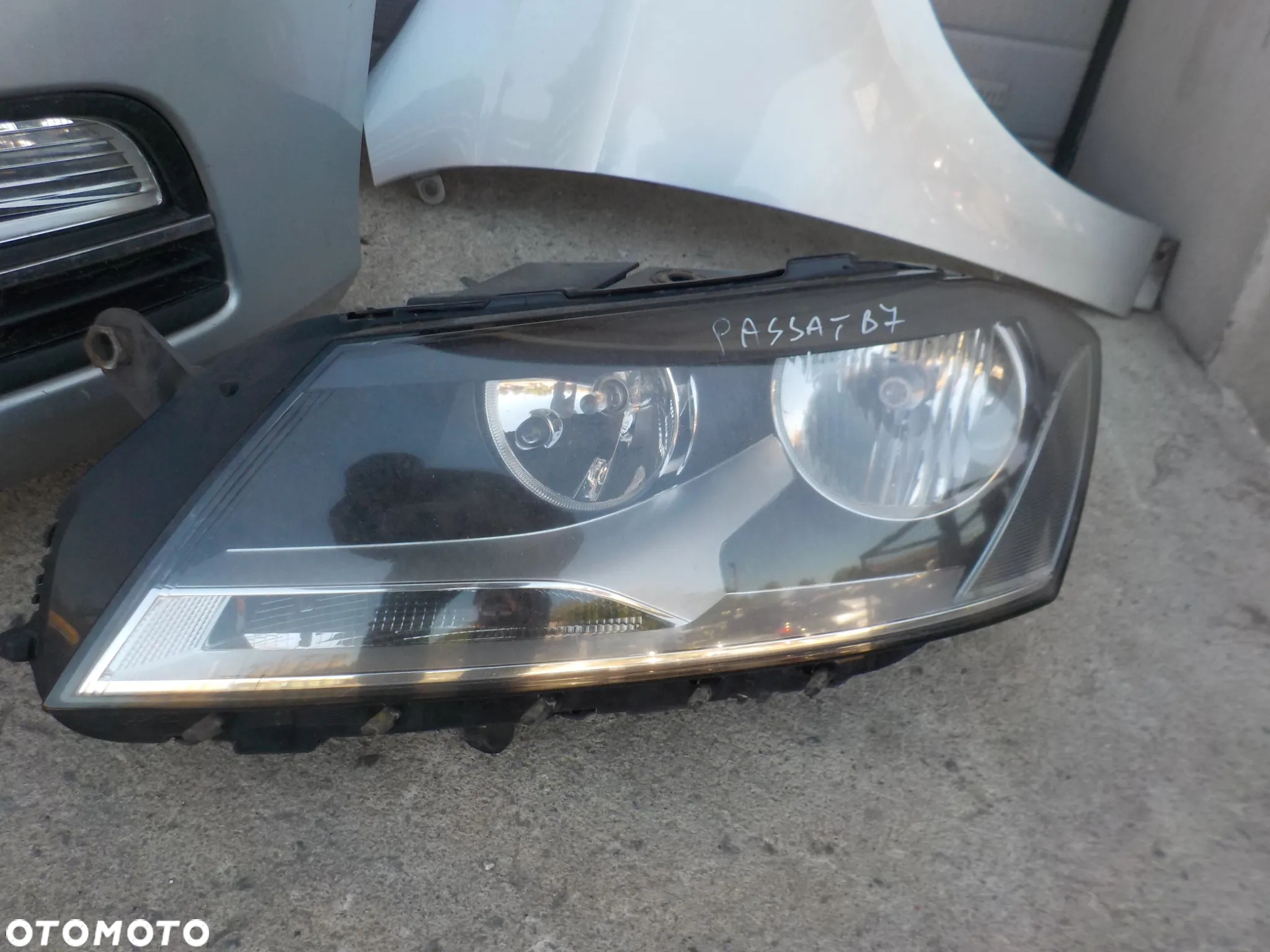 VOLKSWAGEN PASSAT B7 2.0 TDI PRZÓD MASKA ZDERZAK BŁOTNIKI PAS PRZEDNI Z CHŁODNICAMI LAMPY ANGIELSKIE - 15