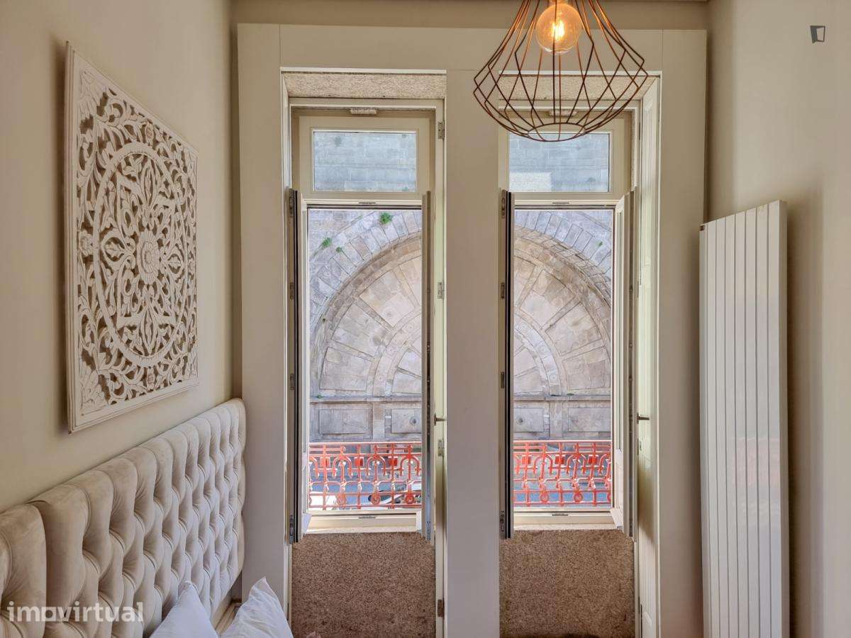 Apartamento com 1 quartos - localizado em Sé Porto - Grande imagem: 5/26
