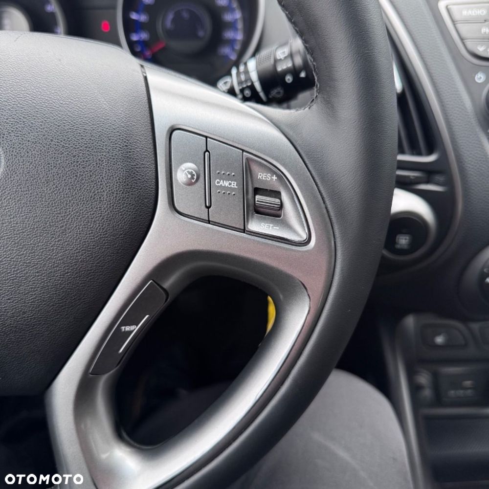 Hyundai ix35 blue 1.6 2WD Finale Gold - 40