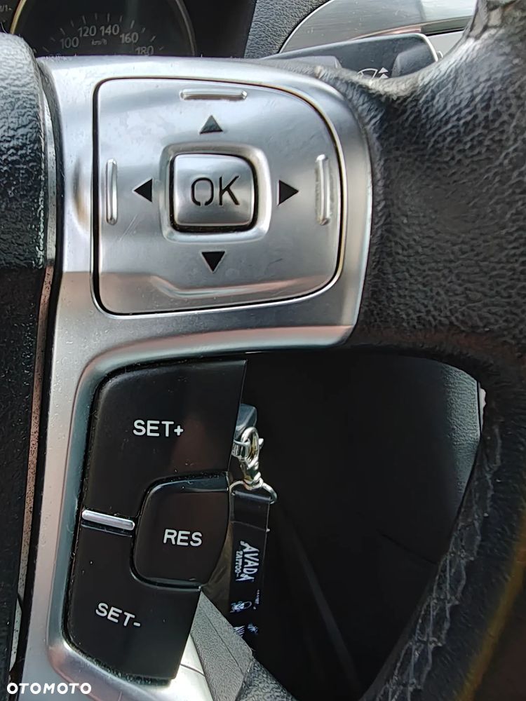 Ford S-Max 2.5 Titanium - 13