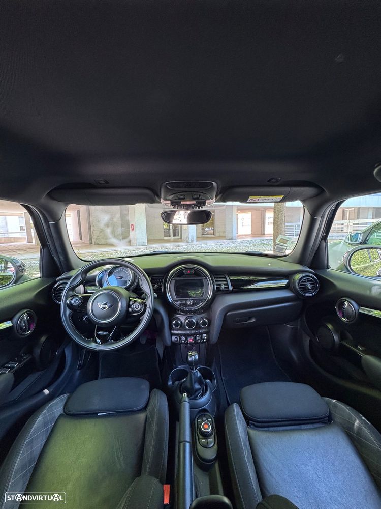 MINI 5 Portas Cooper D - 16