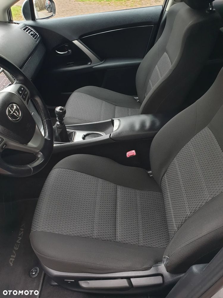 Toyota Avensis Touring Sports 1.8 Edition S+ - 22