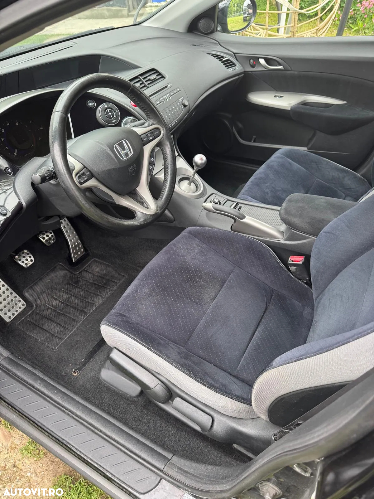 Honda Civic 1.8 S - 13