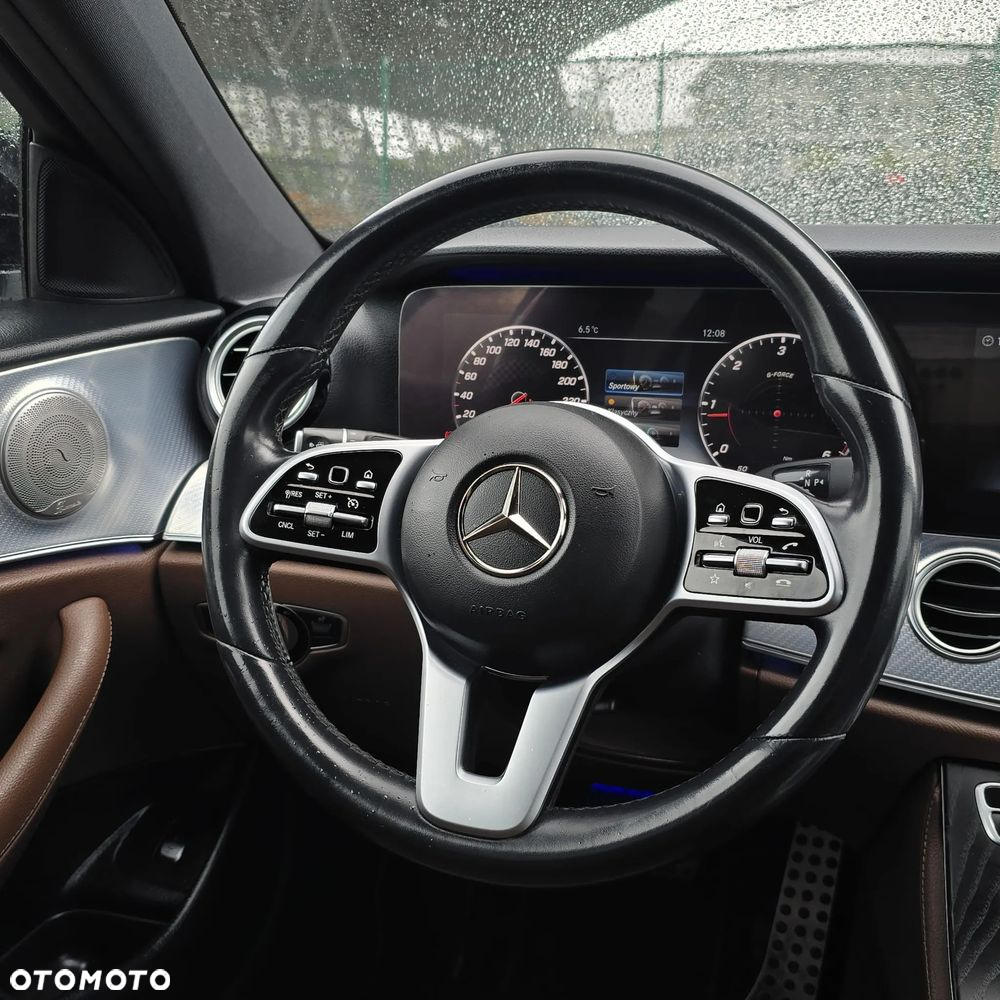 Mercedes-Benz Klasa E 220 d 9G-TRONIC AMG Line - 30