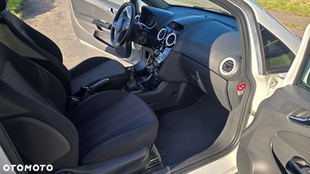 Opel Corsa 1.2 16V Enjoy - 13