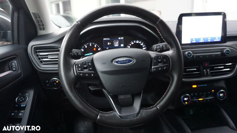 Ford Focus 1.5 EcoBoost Vignale - 17