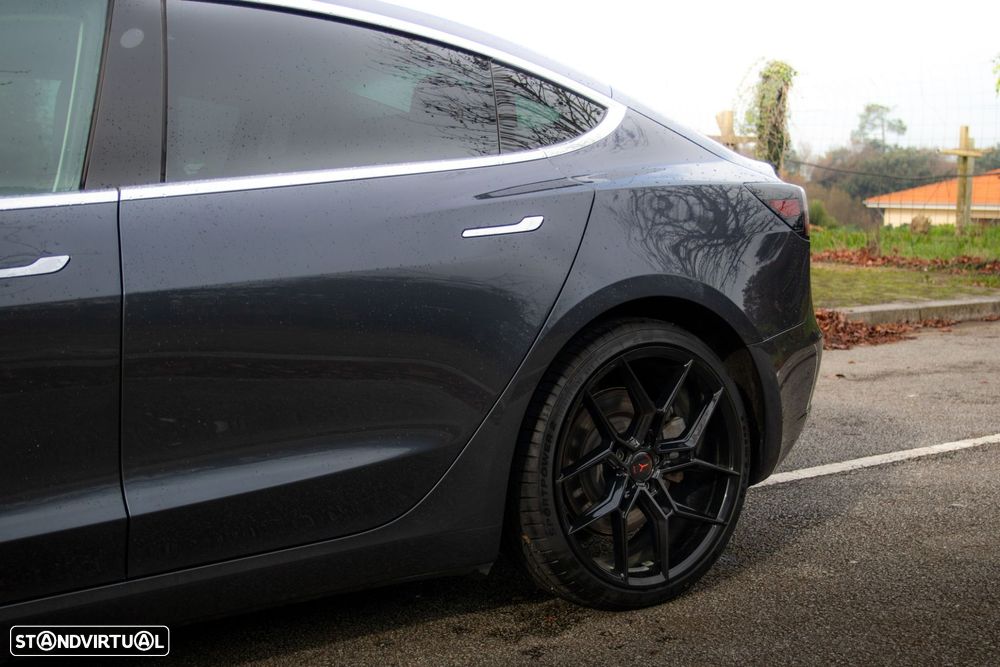 Tesla Model 3 Long-Range Dual Motor AWD - 21