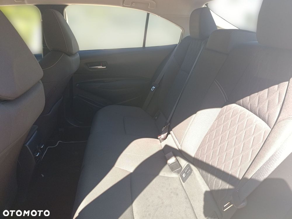 Toyota Corolla 1.8 Hybrid Comfort - 16