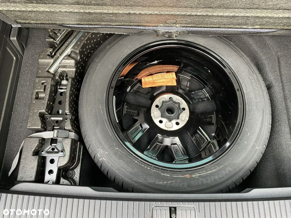 Volkswagen Passat - 35