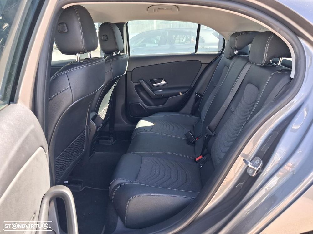 Mercedes-Benz A 200 Standard - 11