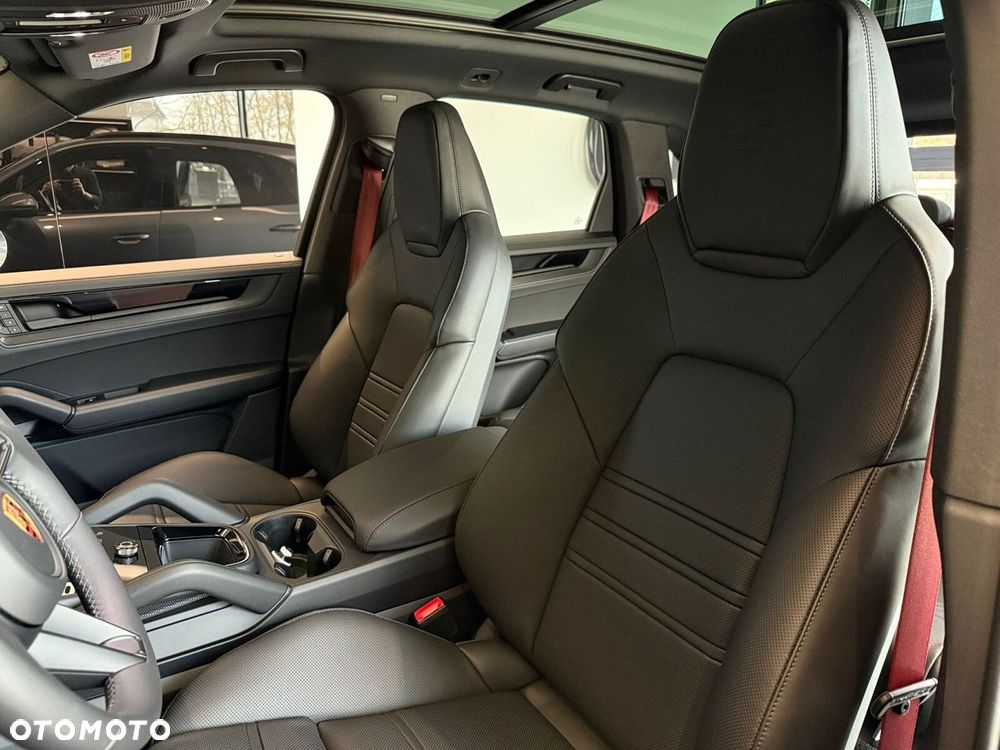 Porsche Cayenne - 13