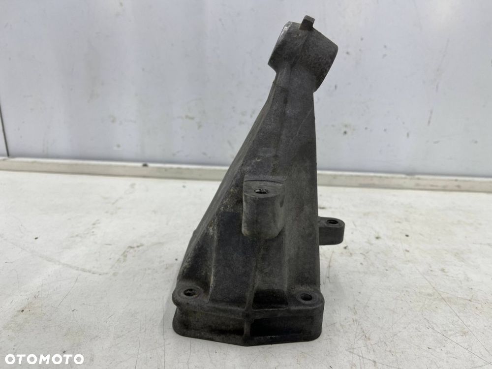 Poduszka silnika Mercedes Sprinter II W906 06-18r. 2.2 CDI diesel mocowanie łapa silnika A6462230304 - 2