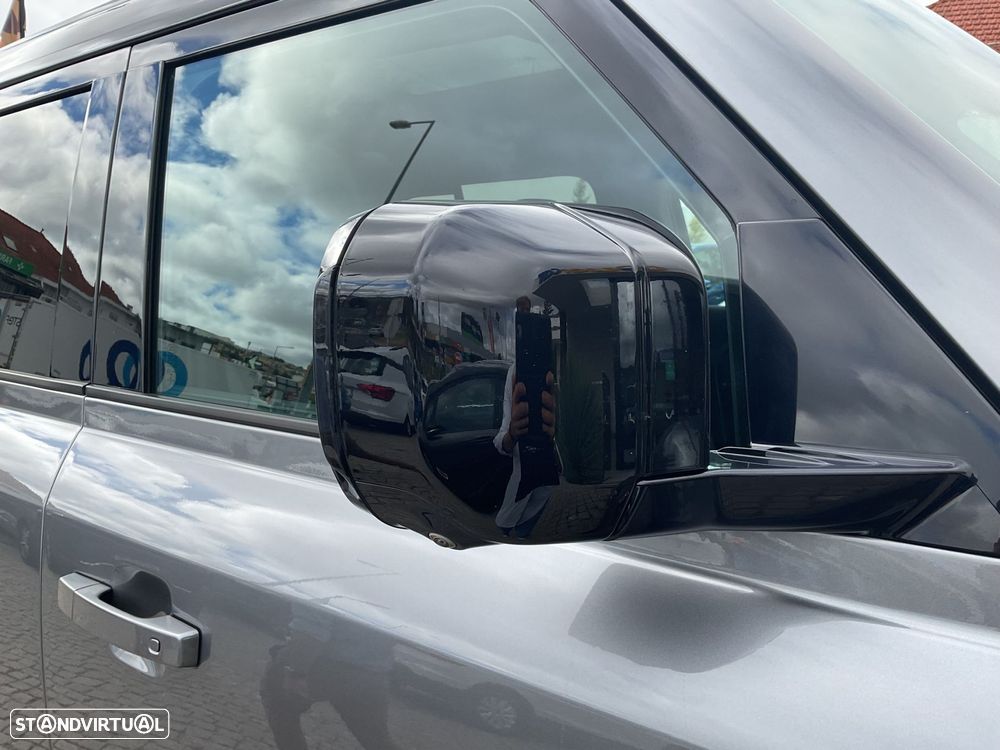 Land Rover Defender 3.0 D250 110 AWD X-Dynamic SE - 31