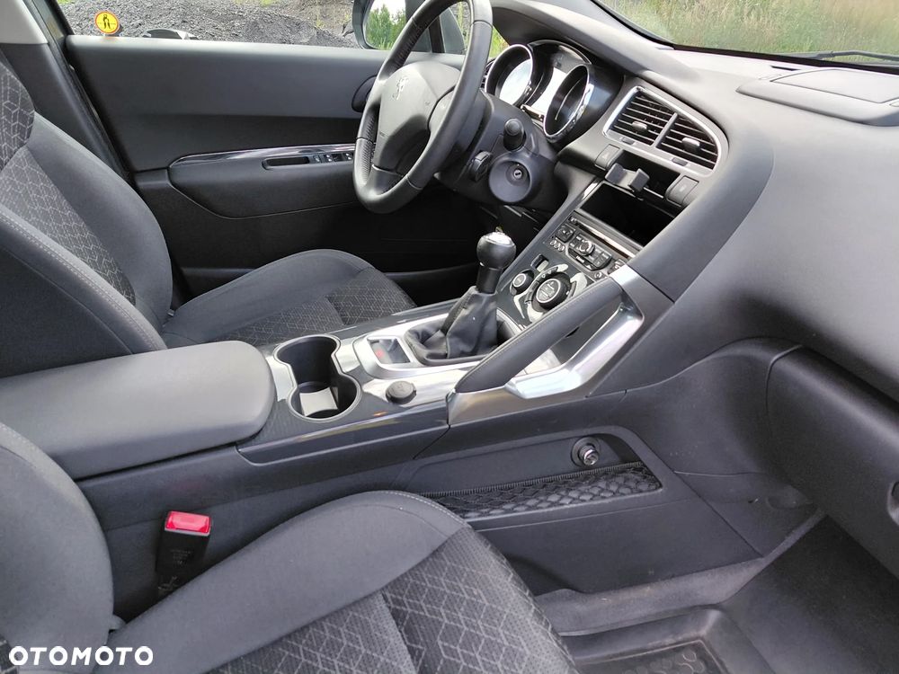 Peugeot 3008 1.6 Access - 32