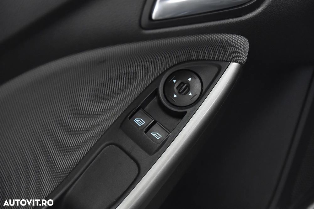 Ford Focus - 14