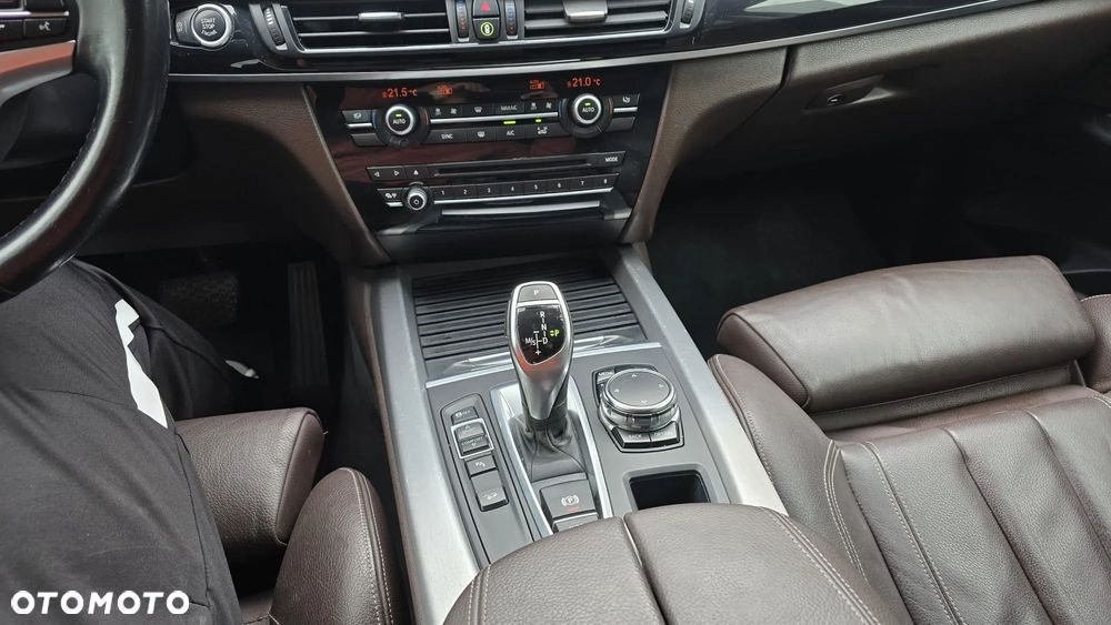 BMW X5 xDrive30d - 14