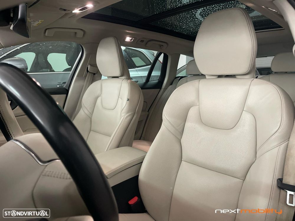 Volvo V60 2.0 T6 AWD TE Inscription - 4