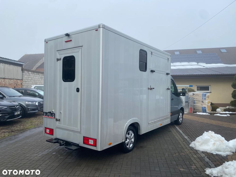 Mercedes-Benz SPRINTER - 4