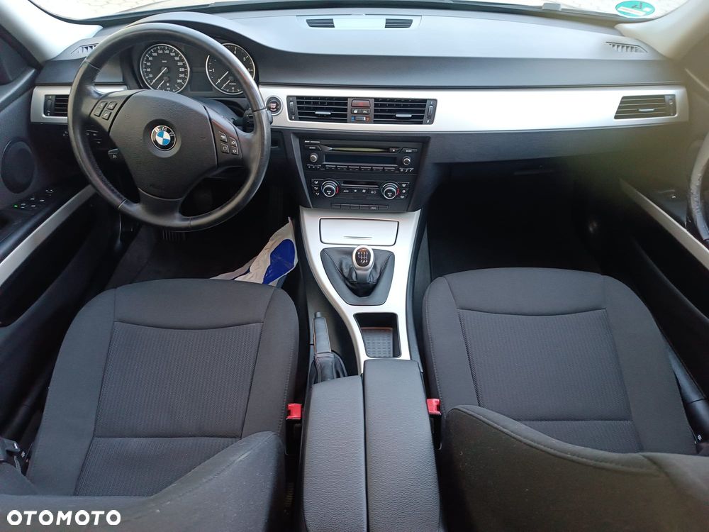 BMW Seria 3 318i Edition Lifestyle - 20