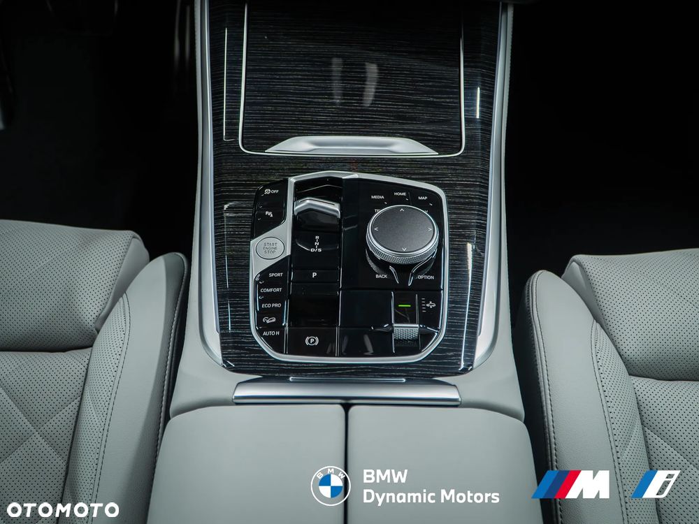 BMW X5 xDrive30d - 33