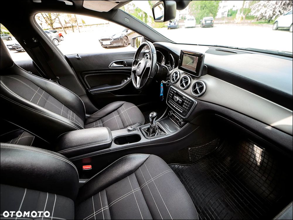 Mercedes-Benz CLA - 18