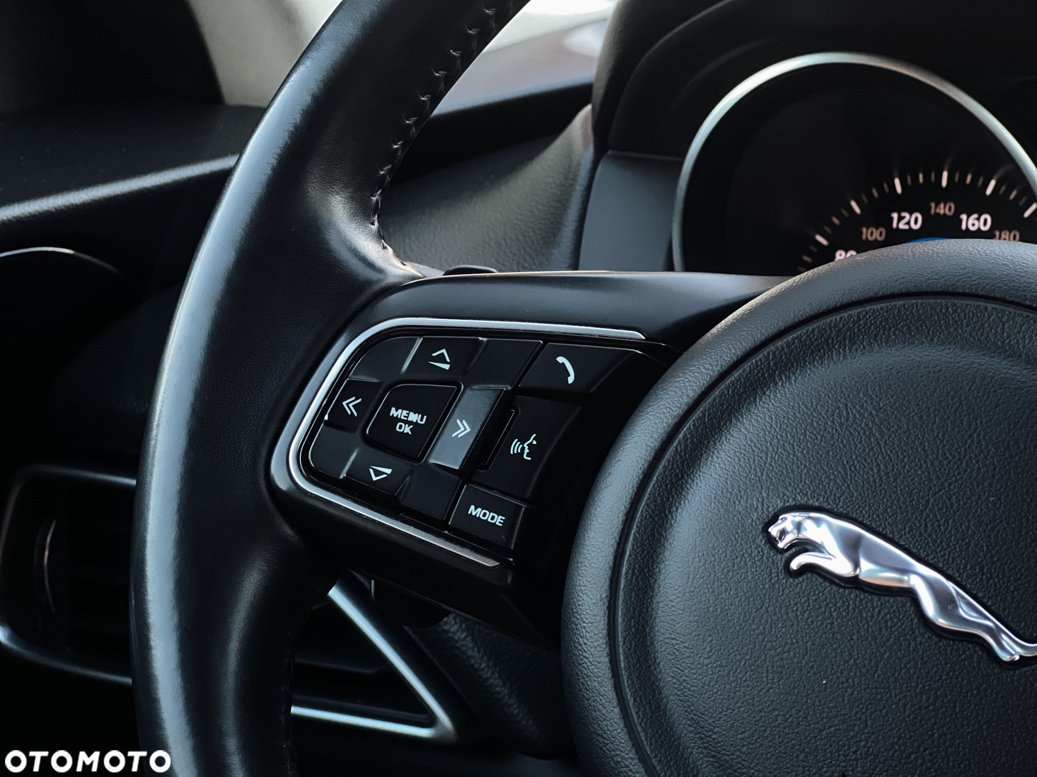 Jaguar F-Pace 20d AWD Prestige - 27