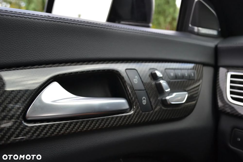 Mercedes-Benz CLS - 37