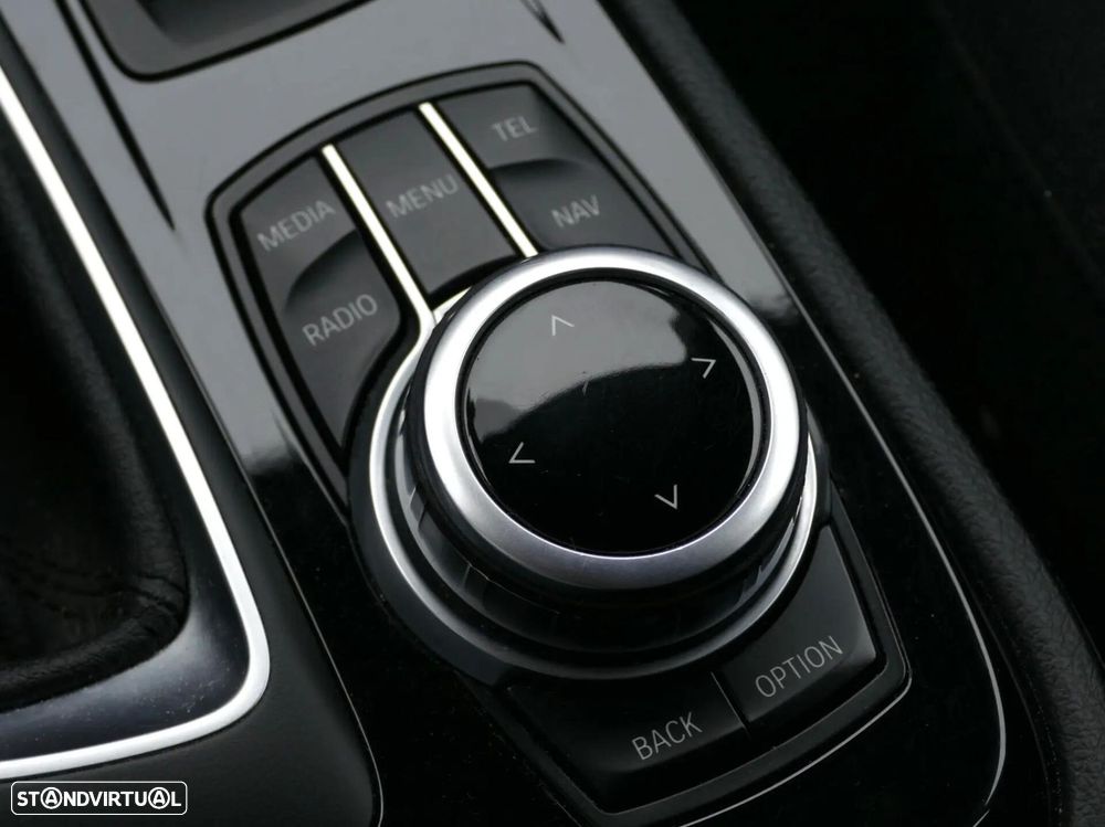 BMW 216 Active Tourer d Advantage Auto - 25
