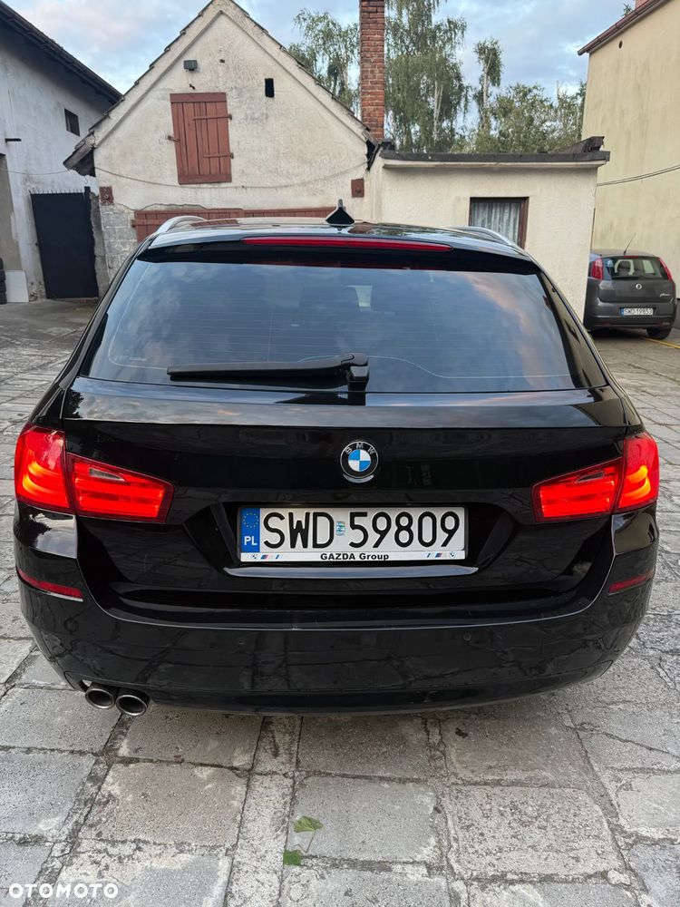 BMW Seria 5 530d xDrive - 8