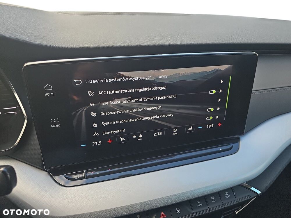 Skoda Octavia 2.0 TDI Ambition DSG - 32