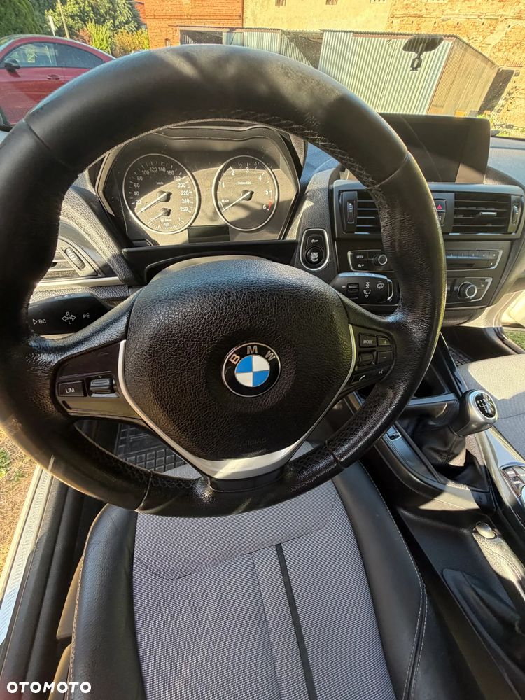 BMW Seria 1 - 17