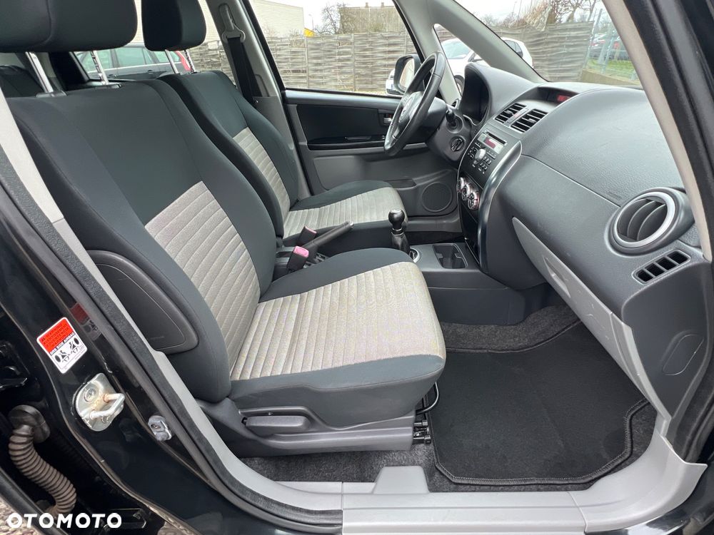 Suzuki SX4 1.6 VVT 4x2 Comfort - 18