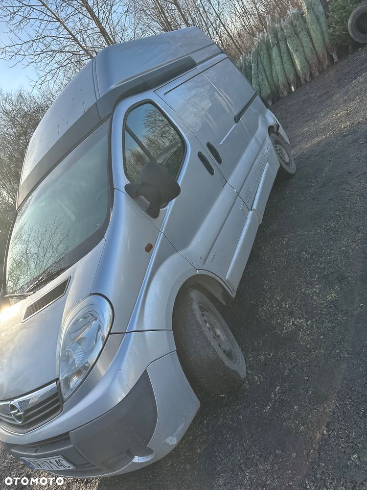Opel Vivaro - 2