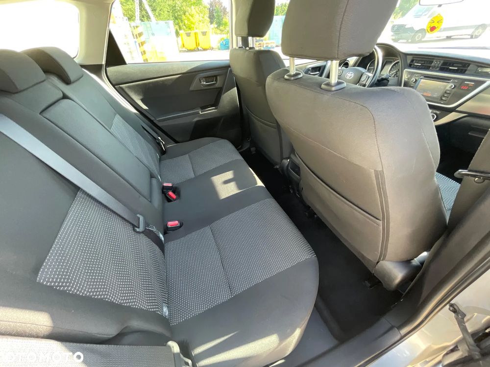 Toyota Auris 1.6 Valvematic Executive - 12